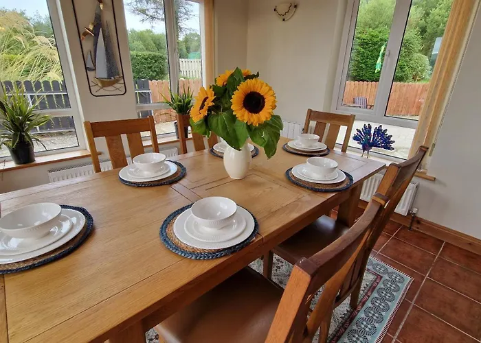 Hébergement de vacances 5 Bed House - Sleeps 14 - Pets - Garden - Parking